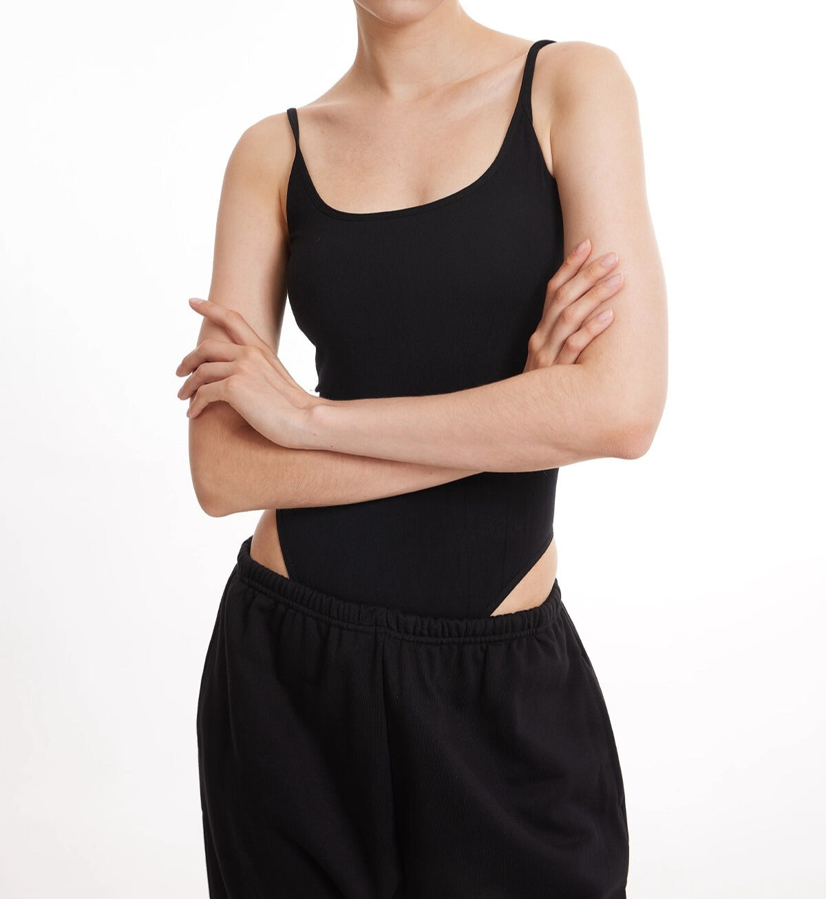 サスペンダーブラトップボディースーツ