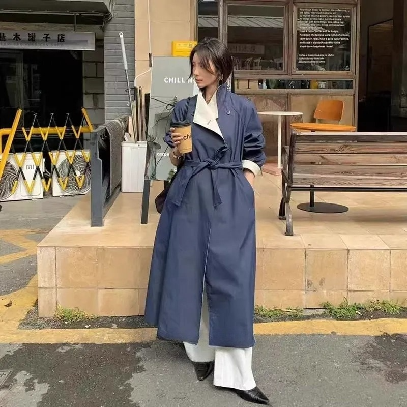 カジュアルデザイントレンチコート